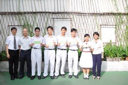 2nd Progress Award—Group Entry（補習要趁早）