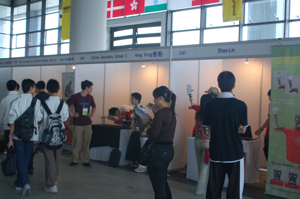 aaa-1270778403.jpg