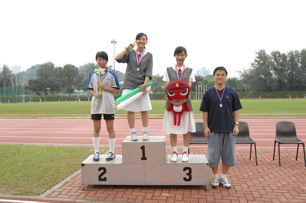 adu-1650701533.jpg