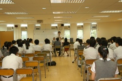 雄辯雷台2005