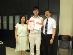 music festival solo guitar champion