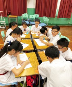 Class Leaders learn to set the agenda and take the minutes